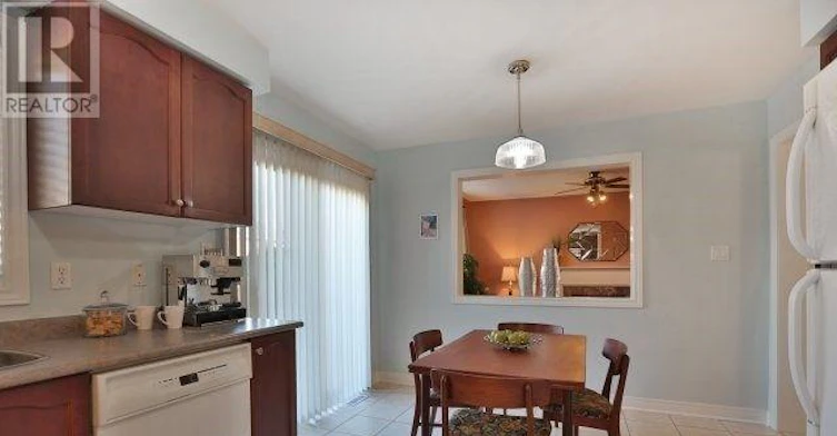 390 Grovehill Road, Oakville, ON, L6H 6P3 - 9