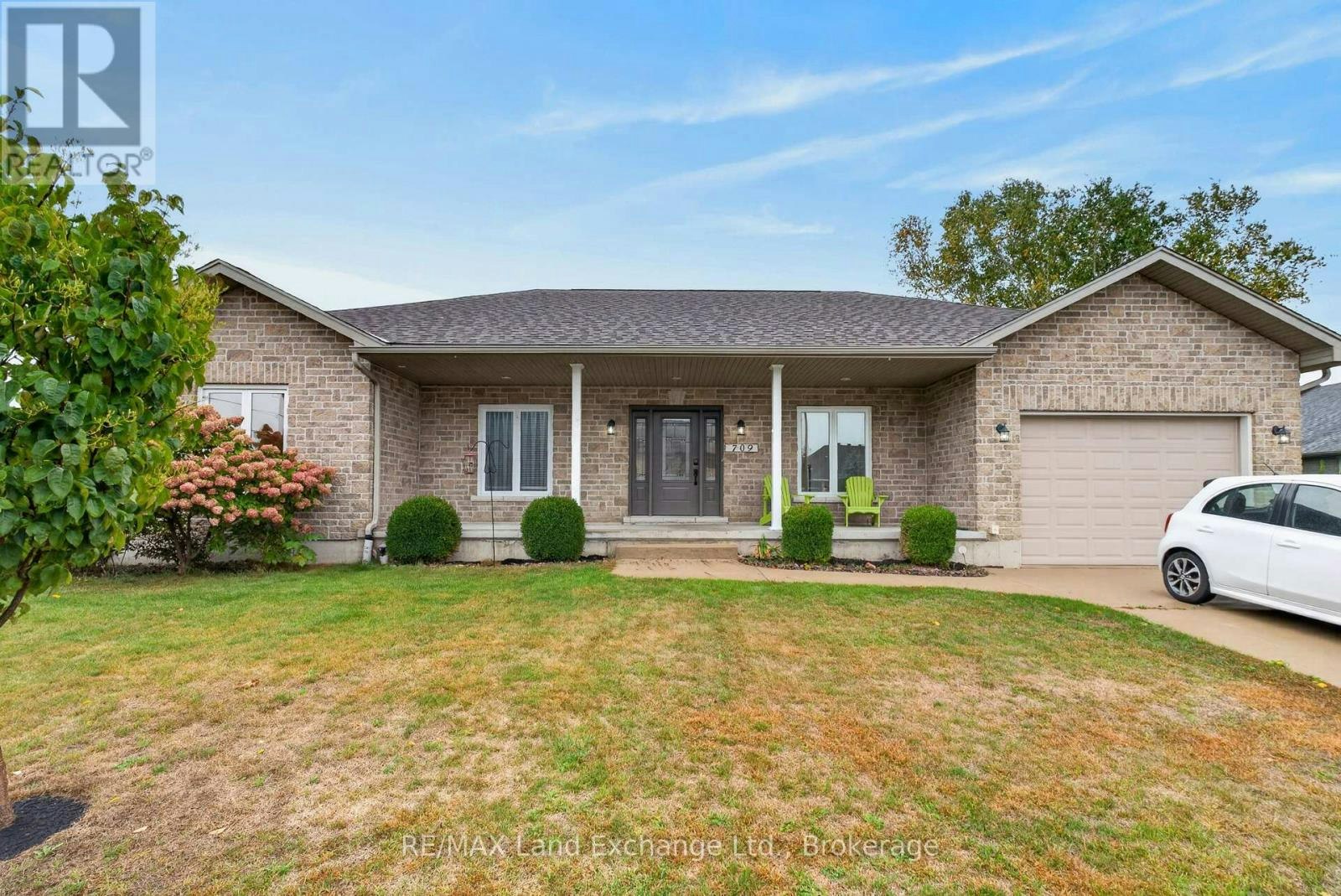 709 Mcgaw Drive, Kincardine, ON, N2Z 1W1
