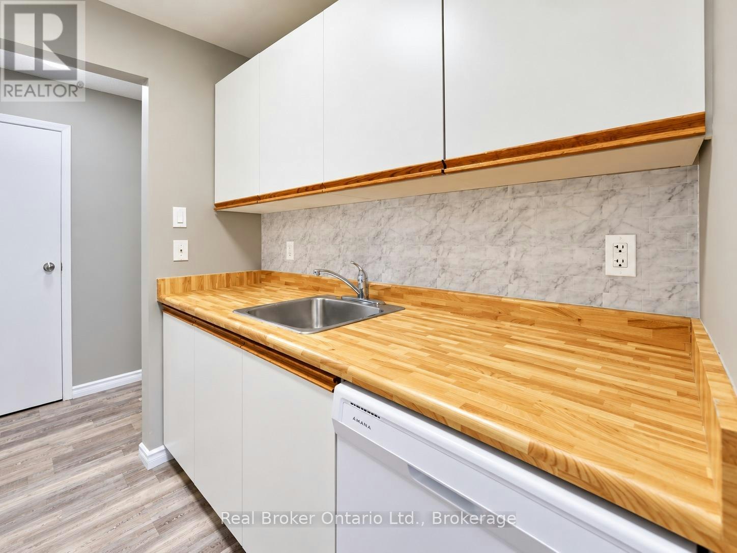 101-725 Deveron Crescent, London, ON, N5Z 4X3 - 8