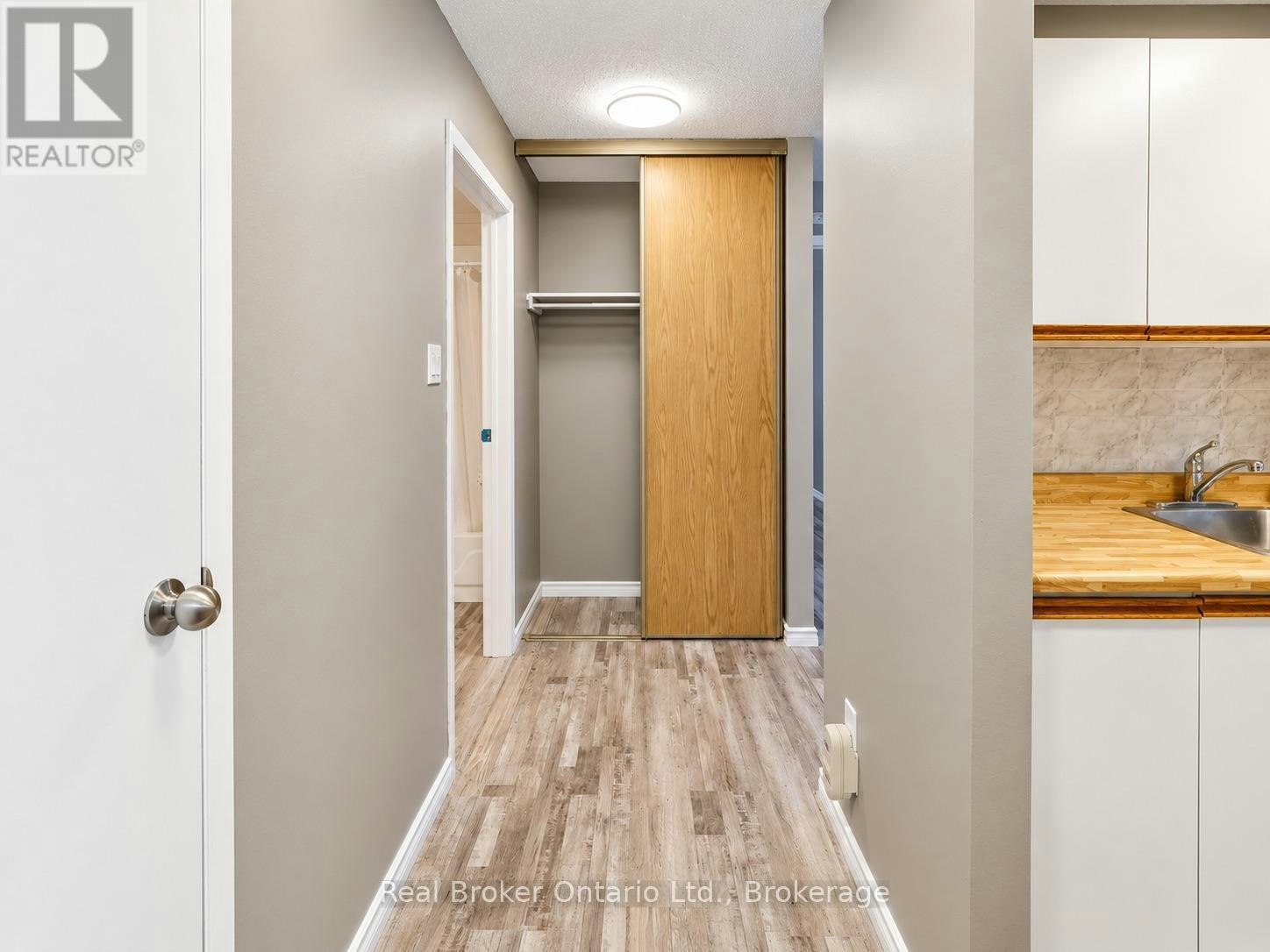 101-725 Deveron Crescent, London, ON, N5Z 4X3 - 10