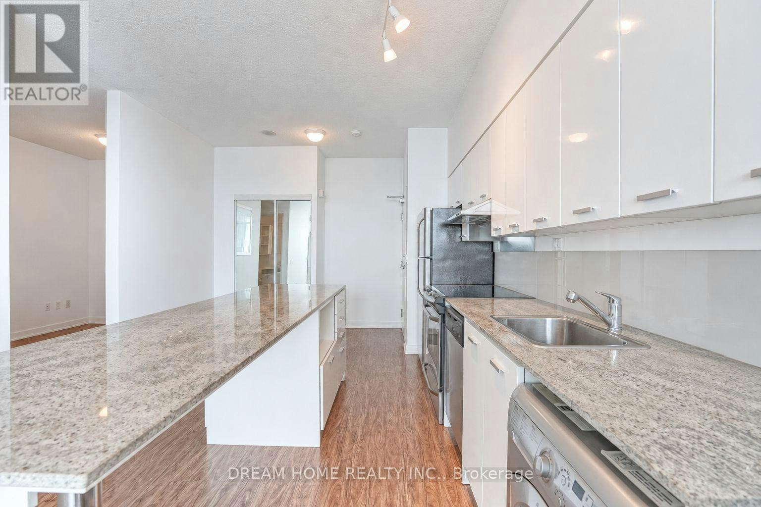 2515-29 Singer Court, Toronto, ON, M2K 0B3 - 8