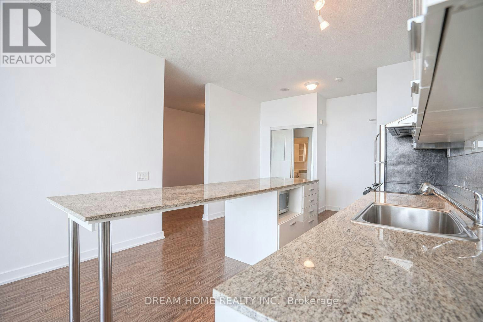 2515-29 Singer Court, Toronto, ON, M2K 0B3 - 9