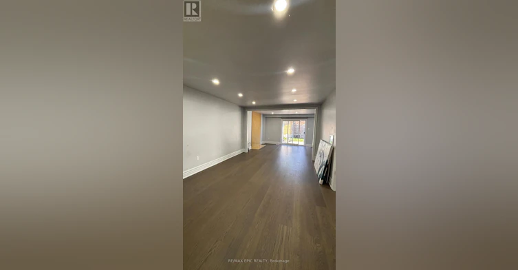 24 Pipers Green Avenue, Toronto, ON, M1S 3J8 - 4