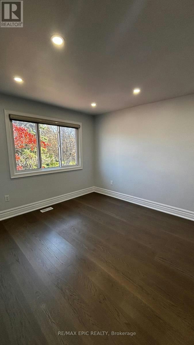 24 Pipers Green Avenue, Toronto, ON, M1S 3J8 - 8