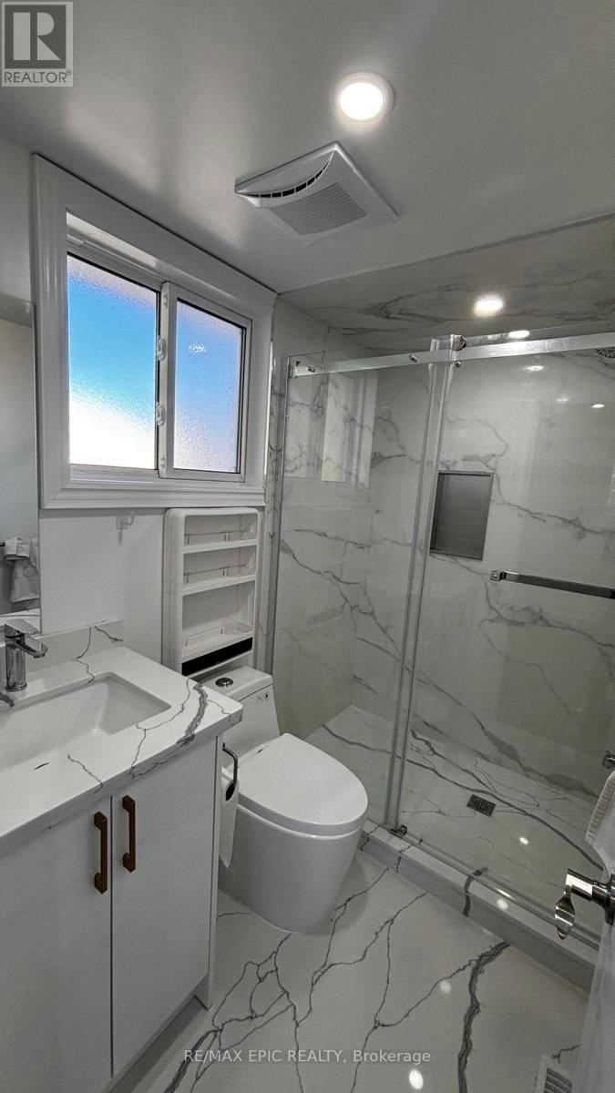 24 Pipers Green Avenue, Toronto, ON, M1S 3J8 - 14