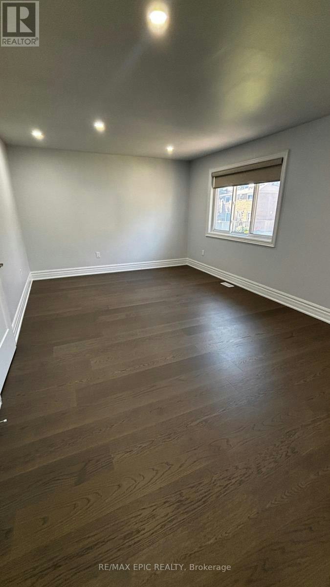 24 Pipers Green Avenue, Toronto, ON, M1S 3J8 - 15