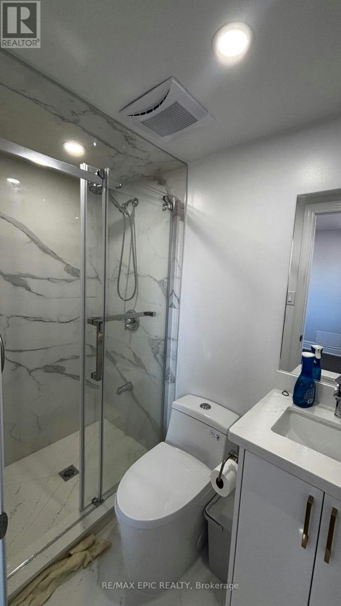 24 Pipers Green Avenue, Toronto, ON, M1S 3J8 - 9
