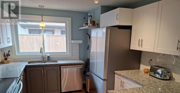 30 Lansfield Way, Ottawa, ON, K2G 3V8 - 6