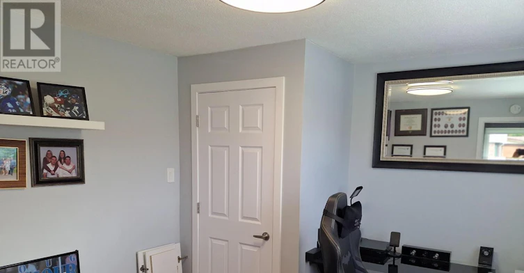 30 Lansfield Way, Ottawa, ON, K2G 3V8 - 15