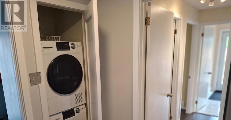 30 Lansfield Way, Ottawa, ON, K2G 3V8 - 8