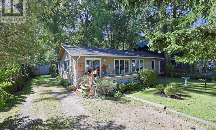 9906 Lake Road