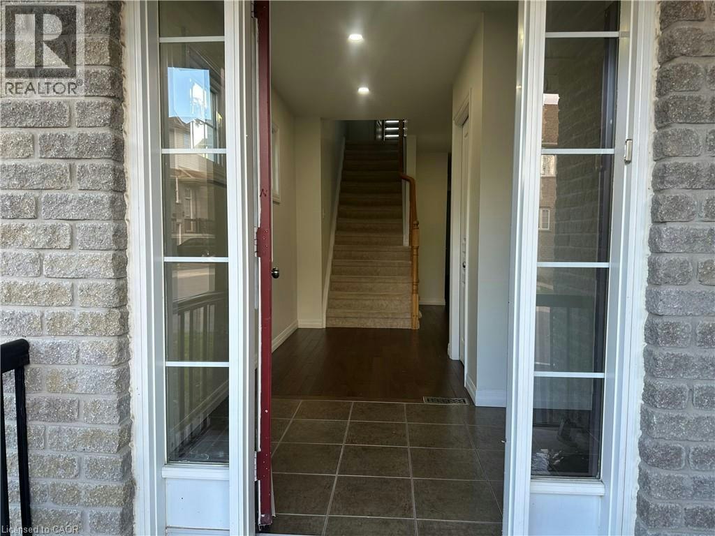 79-105 Pinnacle Drive, Kitchener, ON, N2P 1B8 - 4