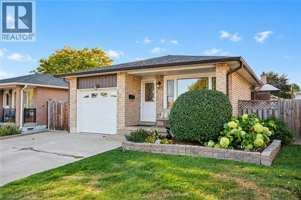 306 Templemead Drive, Hamilton, ON