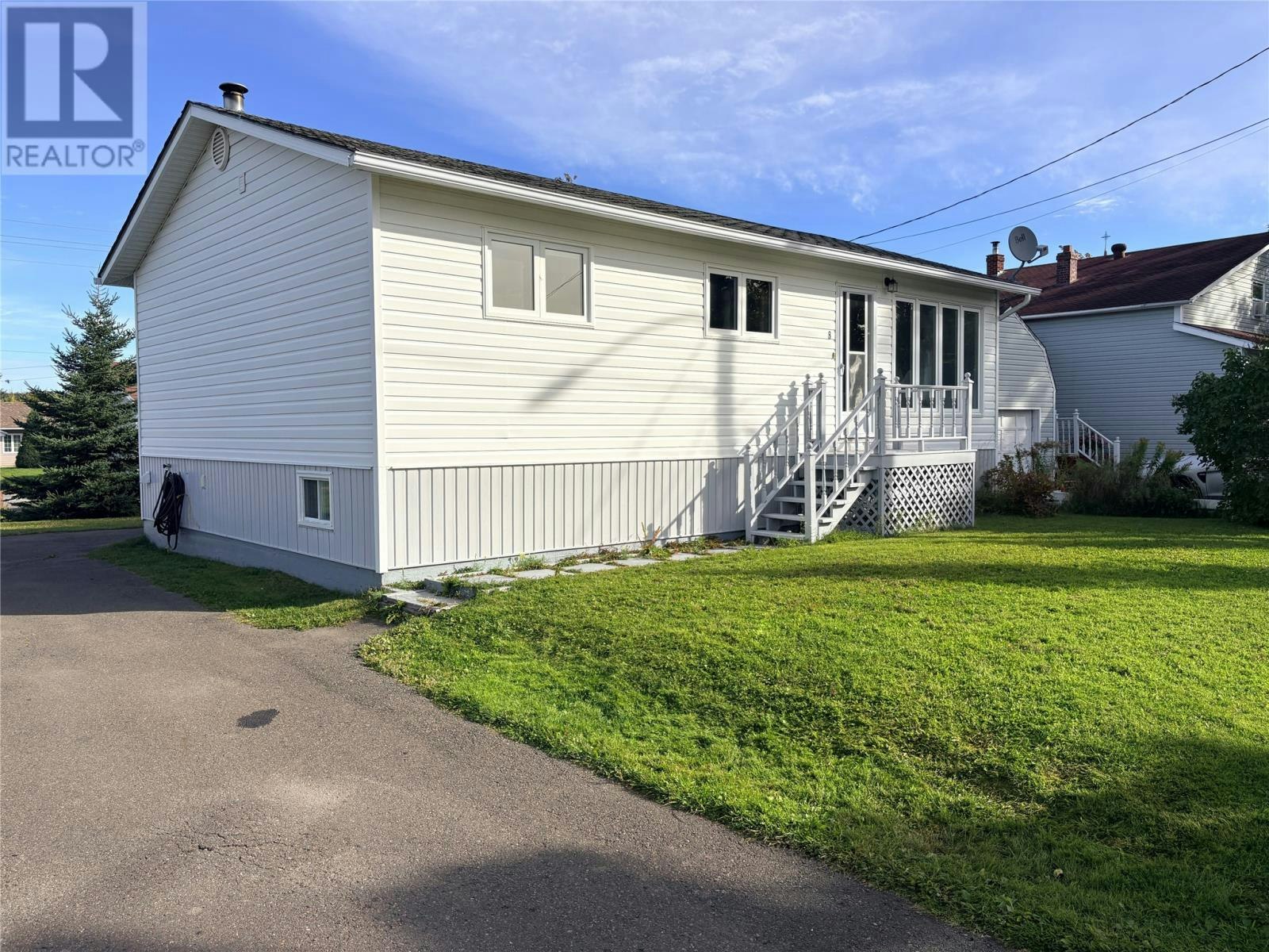 8 Fairview Street, Lewisporte, NL, A0G 3A0
