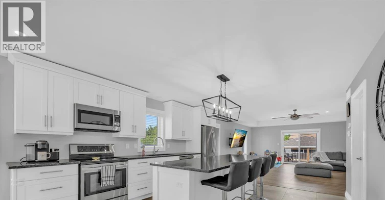 702 Lesperance Road, Tecumseh, ON, N8N 1W7 - 13