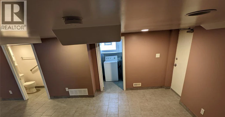 MAIN-349 Tuscarora, Windsor, ON, N9A 3L8 - 11
