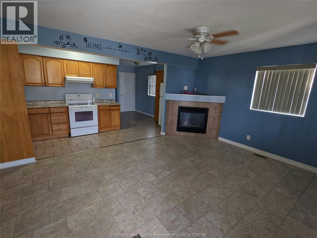 MAIN-349 Tuscarora, Windsor, ON, N9A 3L8 - 4