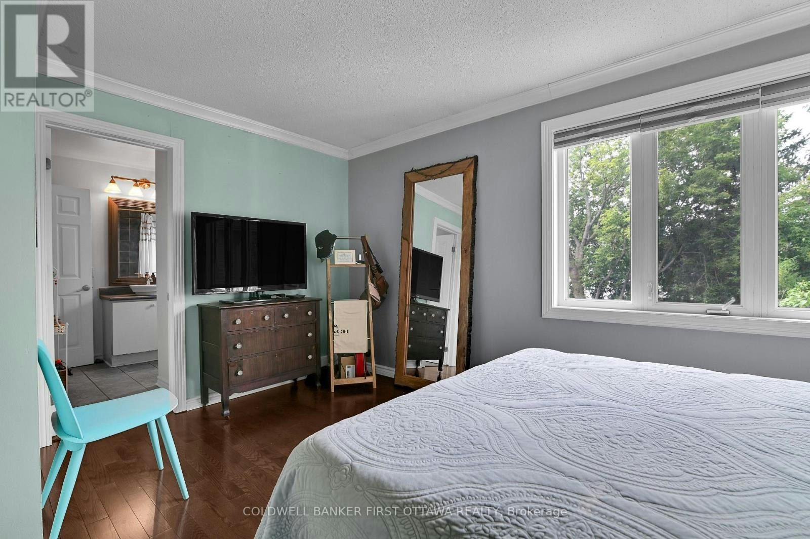 2153 East Acres Road, Ottawa, ON, K1J 9A6 - 18
