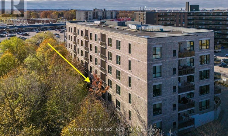 103-379 Scott Street