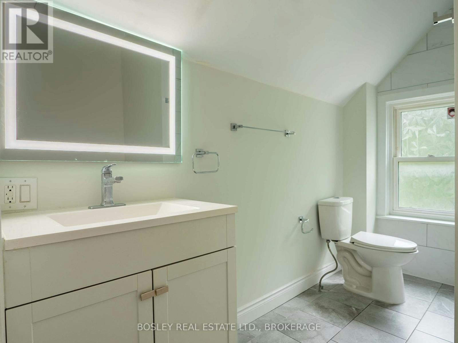 5 Herrick Avenue, St. Catharines, ON, L2P 2S7 - 15