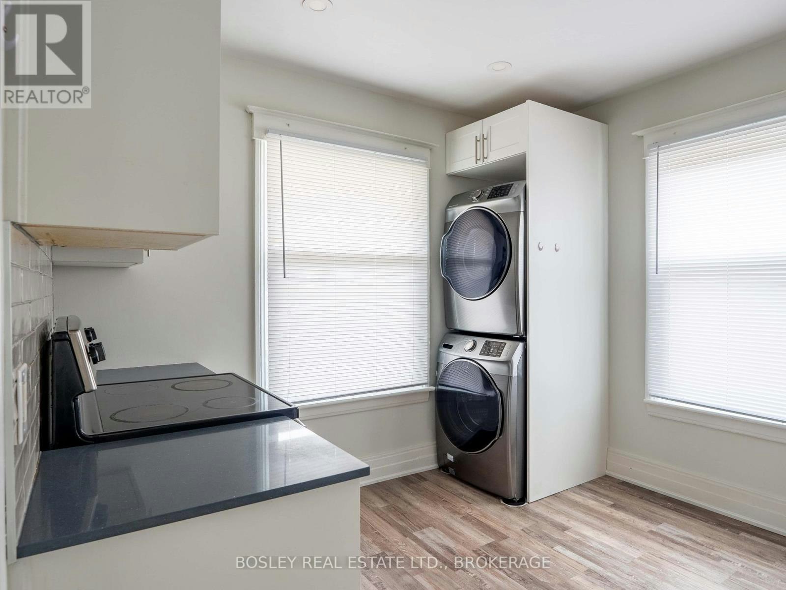 5 Herrick Avenue, St. Catharines, ON, L2P 2S7 5
