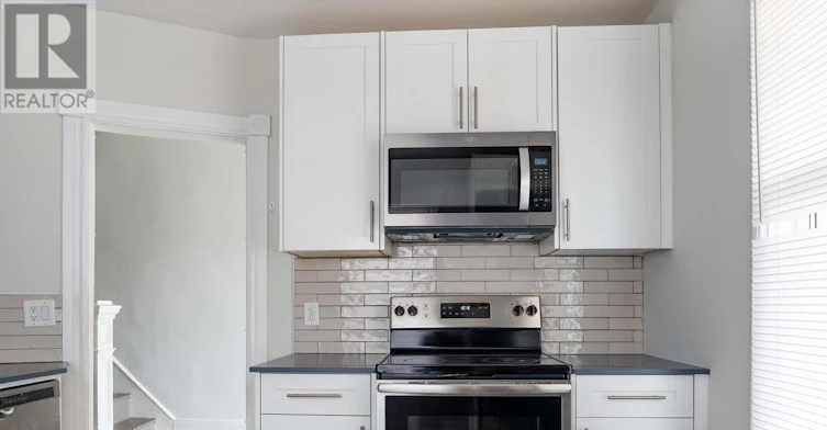 5 Herrick Avenue, St. Catharines, ON, L2P 2S7 - 4