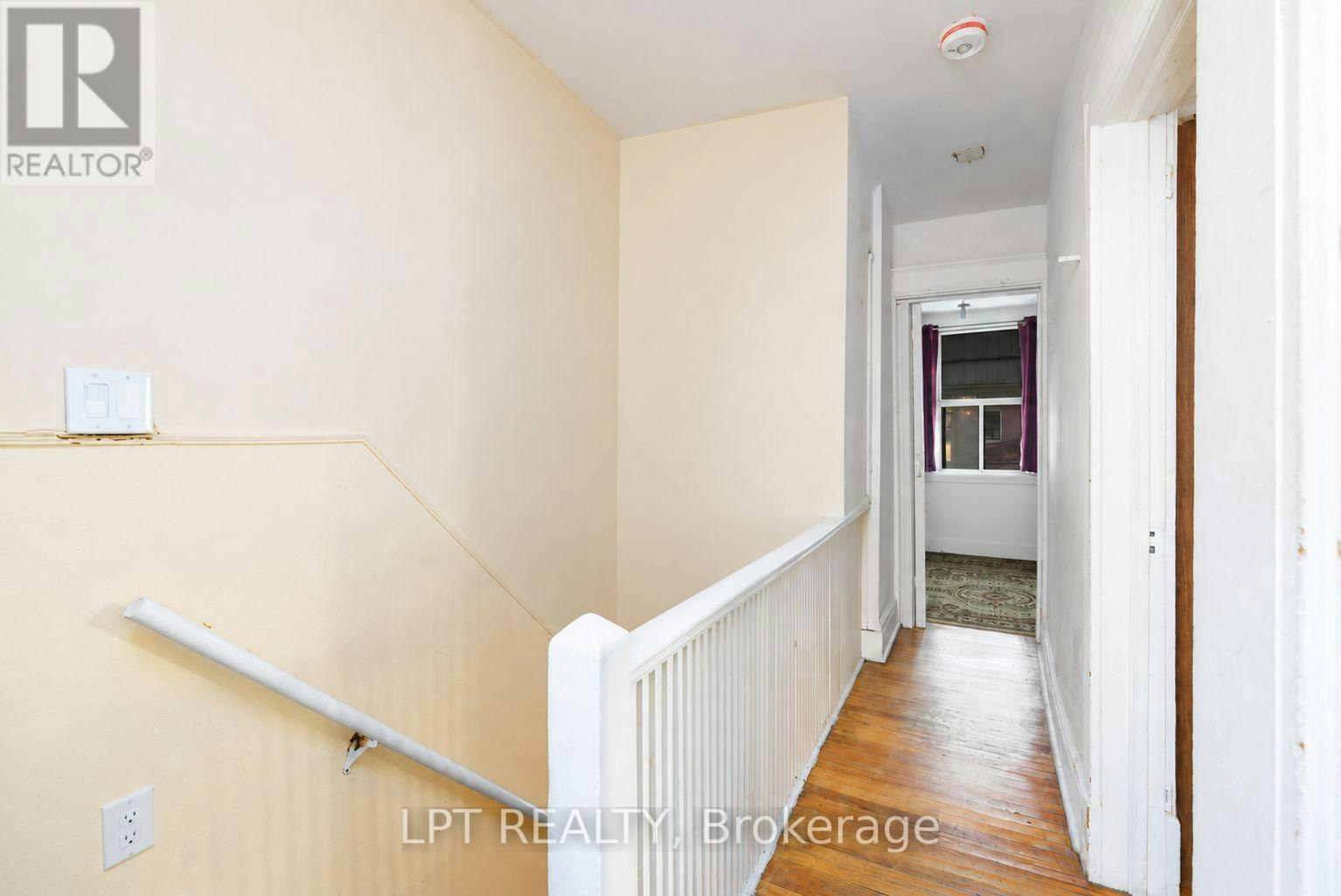 A-627 Crawford Street, Toronto, ON, M6G 3K1 - 3