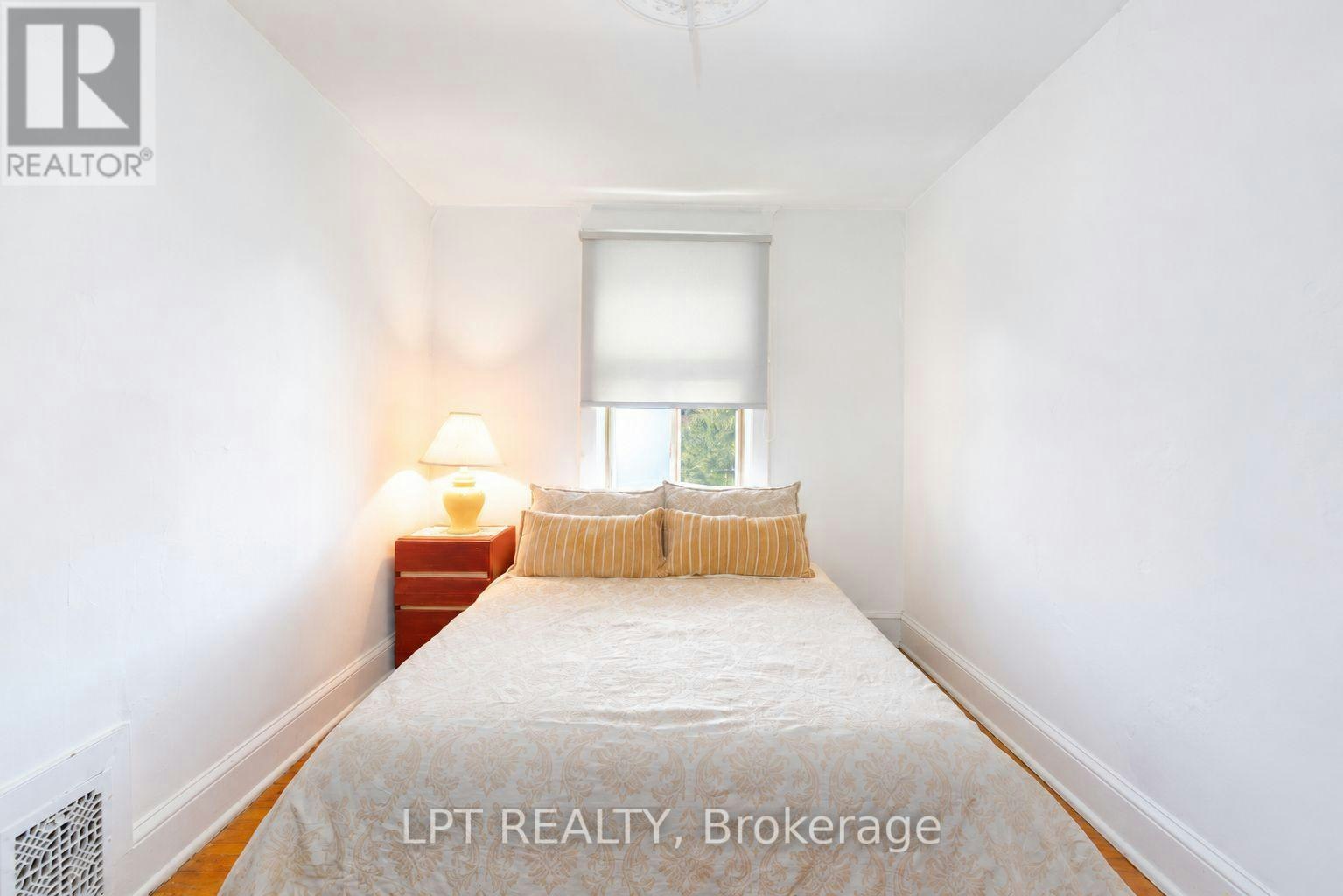A-627 Crawford Street, Toronto, ON, M6G 3K1 - 11