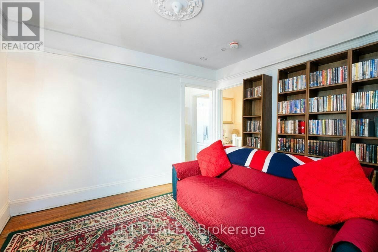 A-627 Crawford Street, Toronto, ON, M6G 3K1 - 5