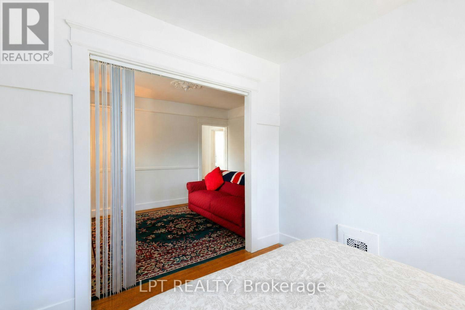 A-627 Crawford Street, Toronto, ON, M6G 3K1 - 10