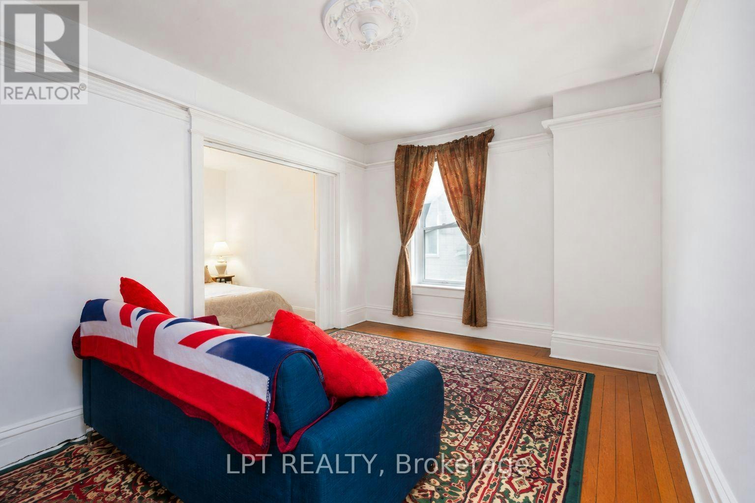 A-627 Crawford Street, Toronto, ON, M6G 3K1 - 4