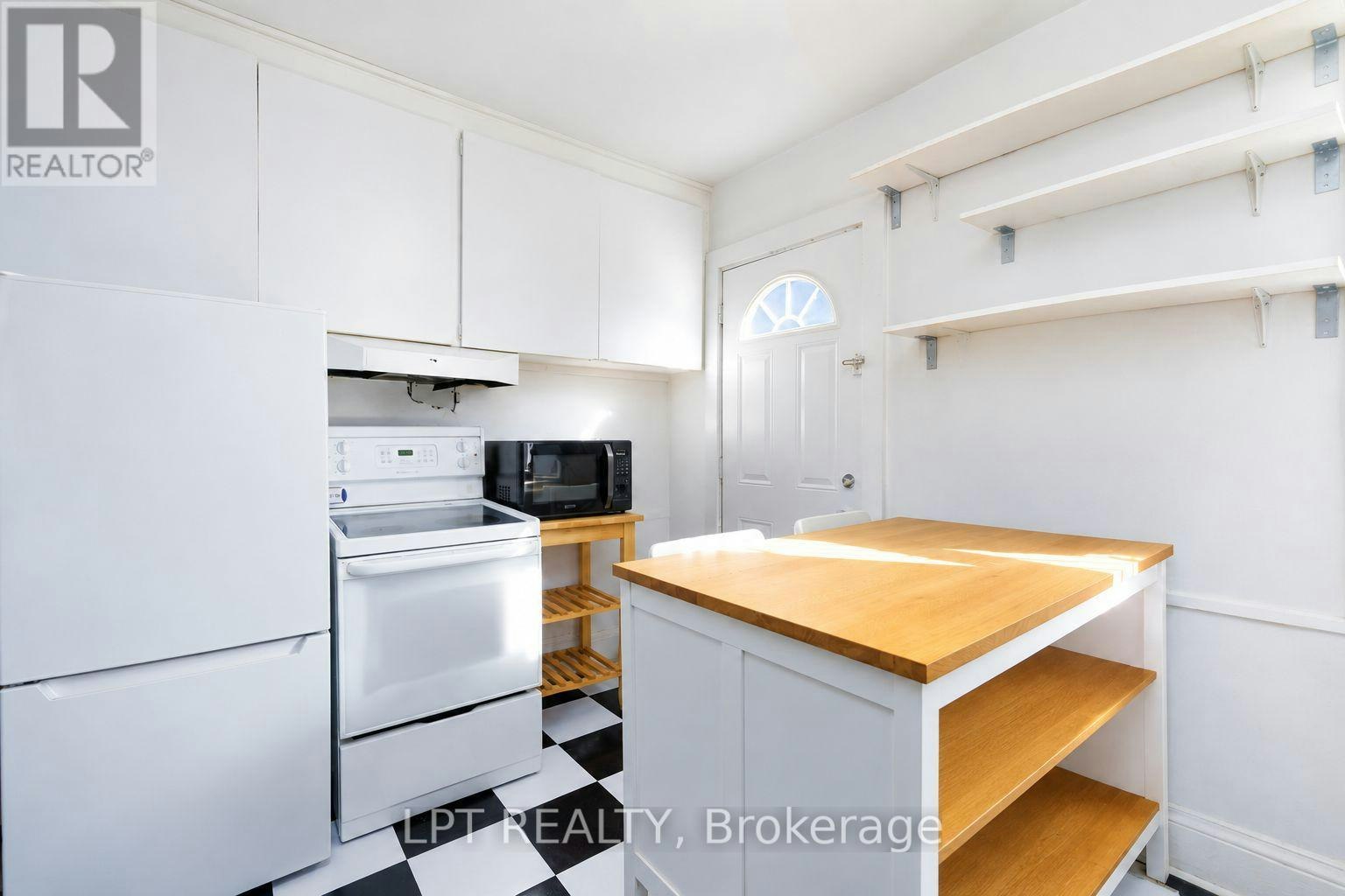 A-627 Crawford Street, Toronto, ON, M6G 3K1 - 6