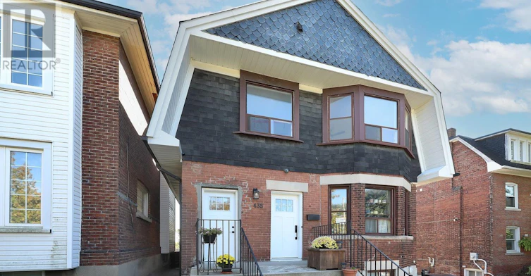 LOWER-435 Kingston Road, Toronto, ON, M4L 1V2
