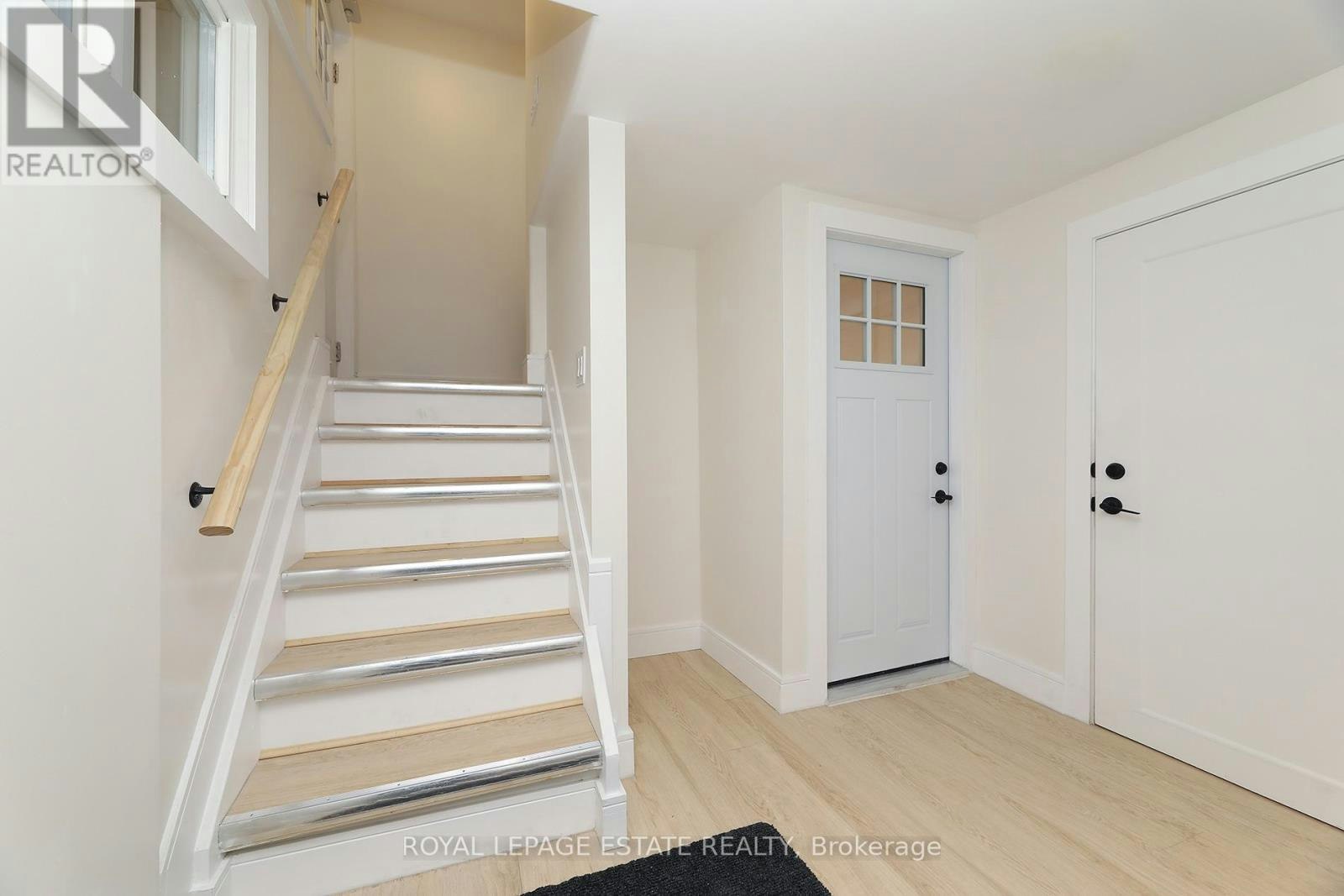 LOWER-435 Kingston Road, Toronto, ON, M4L 1V2 - 11