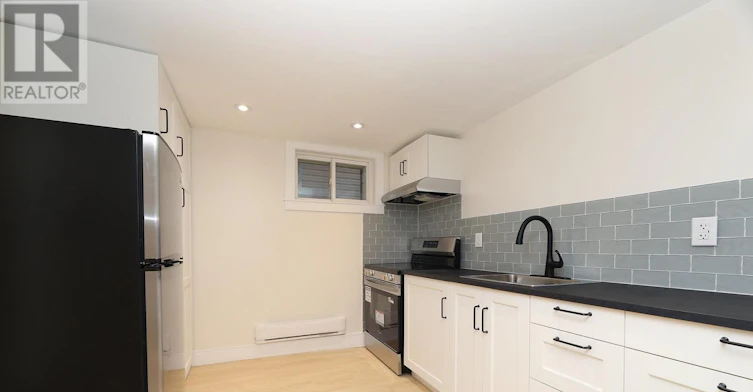 LOWER-435 Kingston Road, Toronto, ON, M4L 1V2 - 8