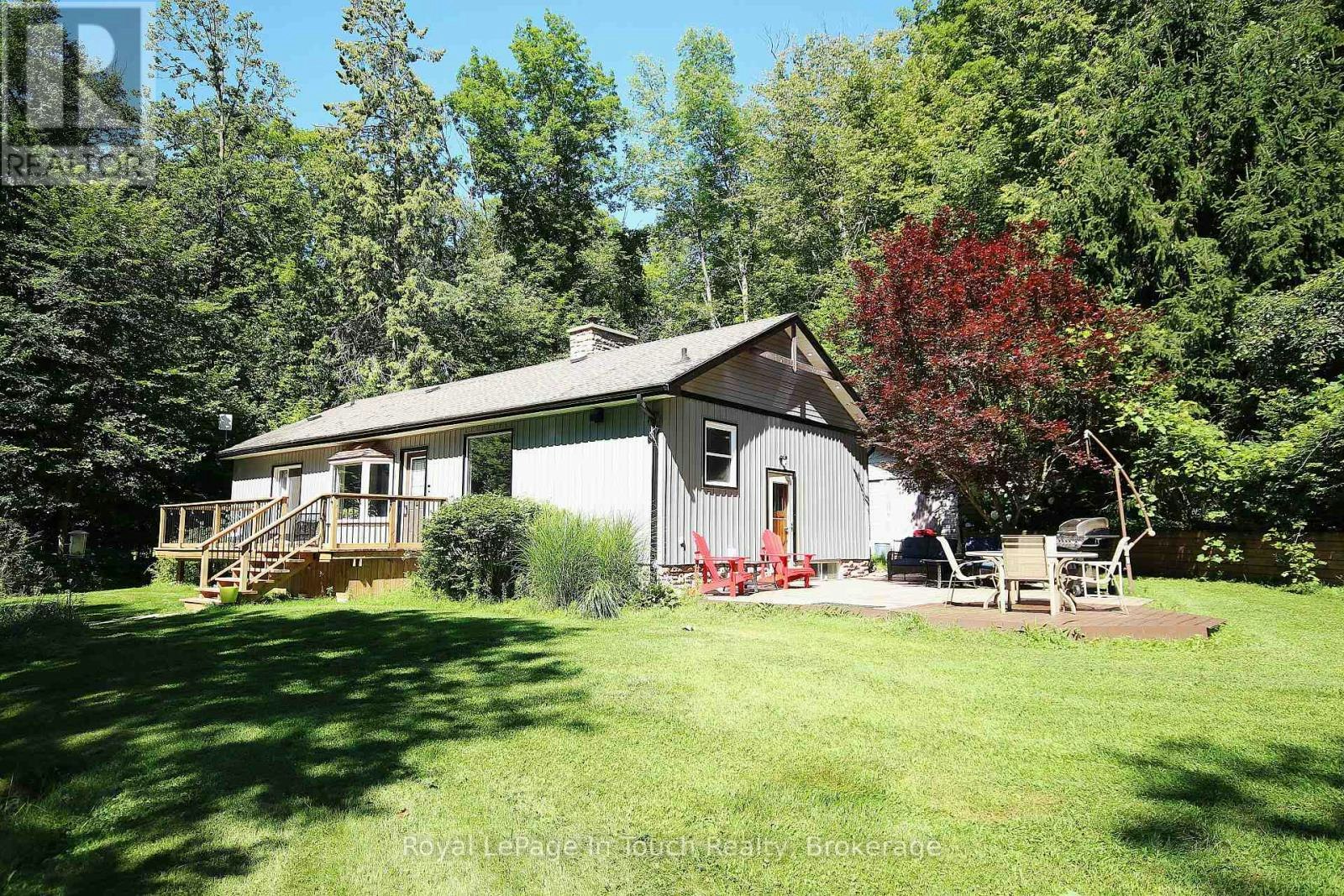 18 Shady Glen Lane, Mono, ON, L9W 6G9