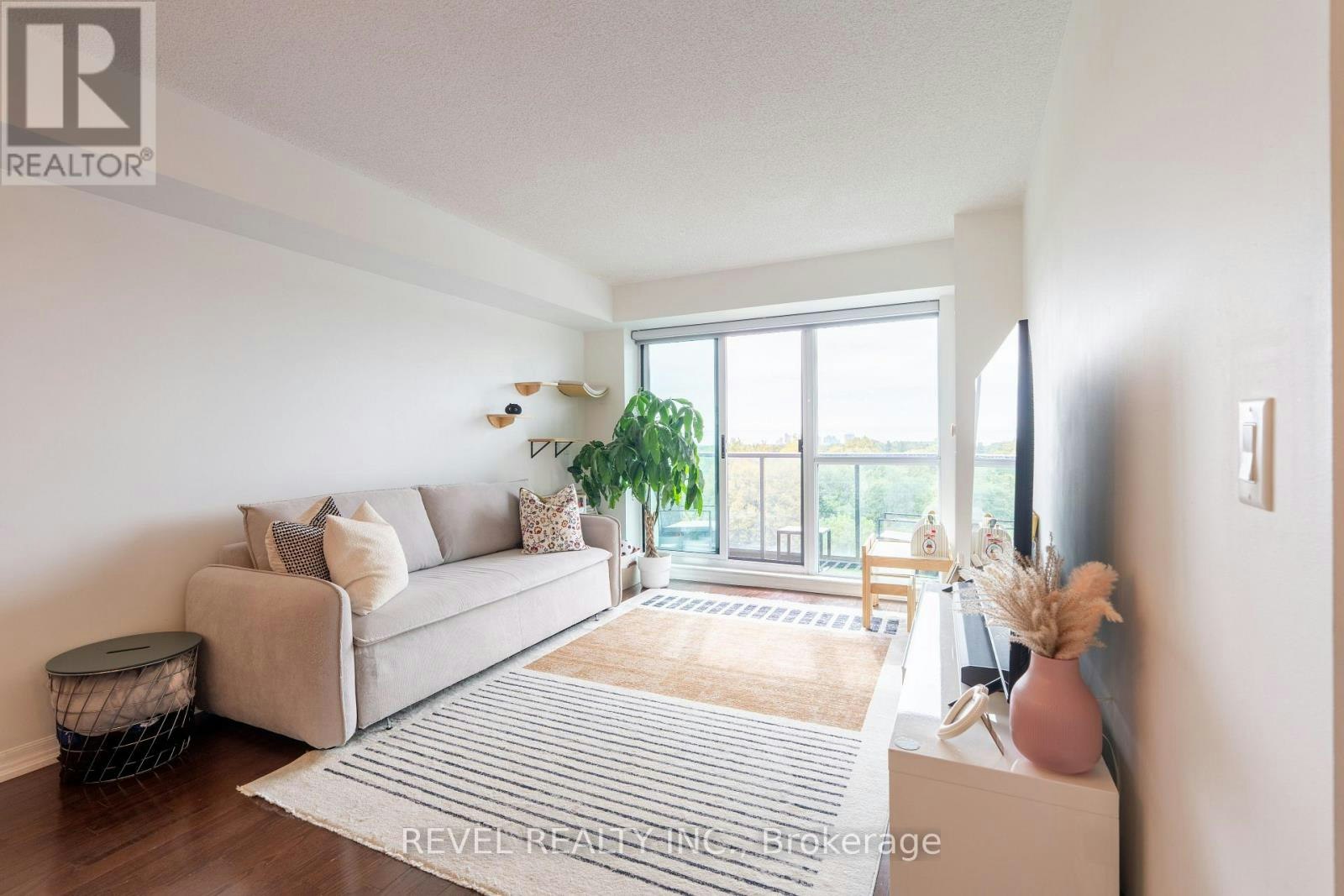 603-1403 Royal York Road, Toronto, ON, M9P 0A1