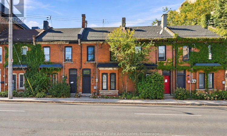 51 Wellington Street N