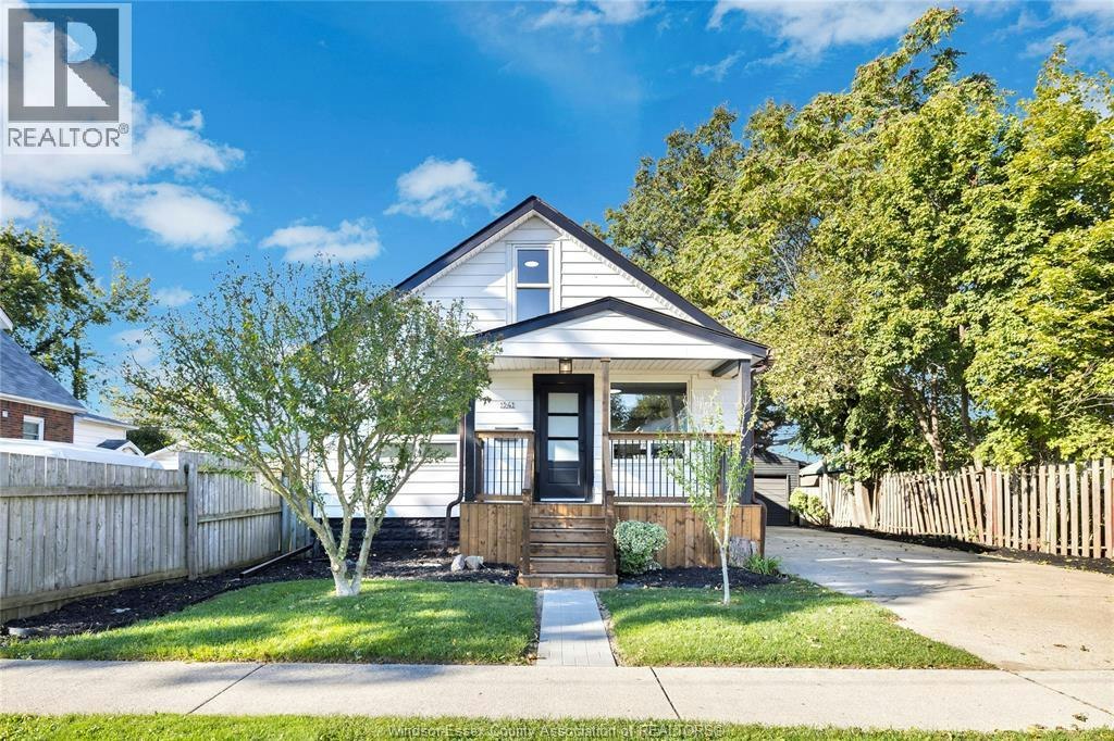 1541 Albert, Windsor, ON, N8Y 3R3