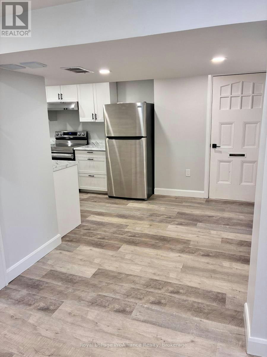 B-44 Park Gardens NORTH, Belleville, ON, K8P 2M3 - 9