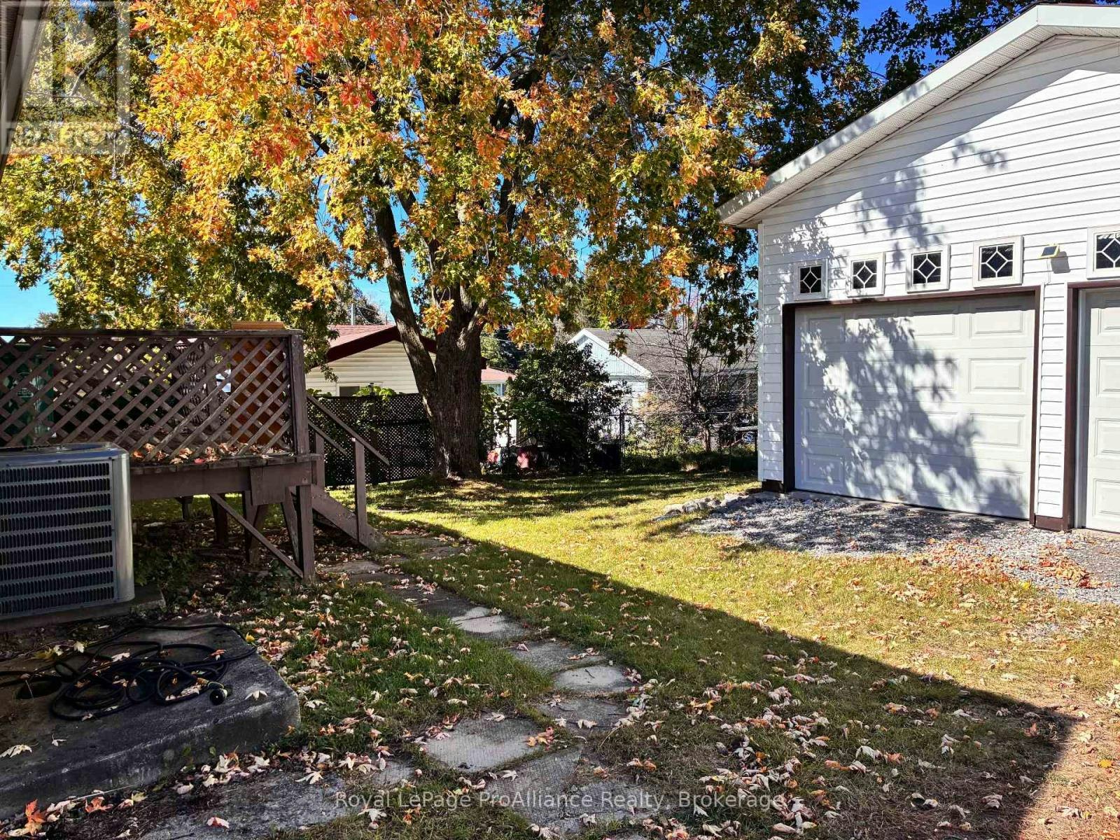B-44 Park Gardens NORTH, Belleville, ON, K8P 2M3 - 18