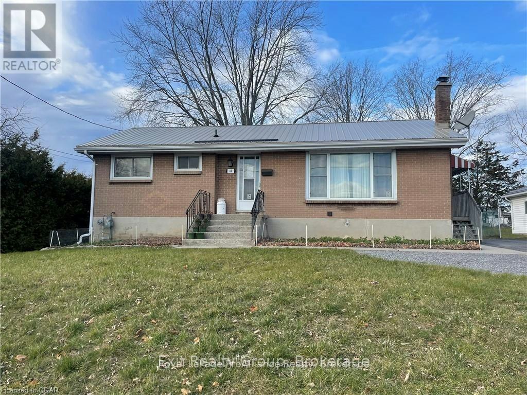 B-44 Park Gardens NORTH, Belleville, ON, K8P 2M3