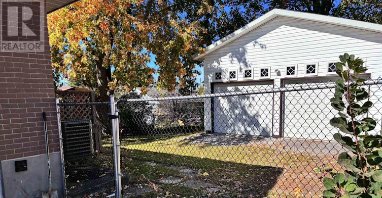 B-44 Park Gardens NORTH, Belleville, ON, K8P 2M3 - 17