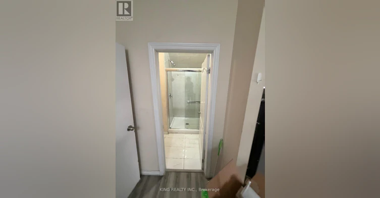 UPPER-544 Dundas Street E, London, ON, N6B 1W8 - 2