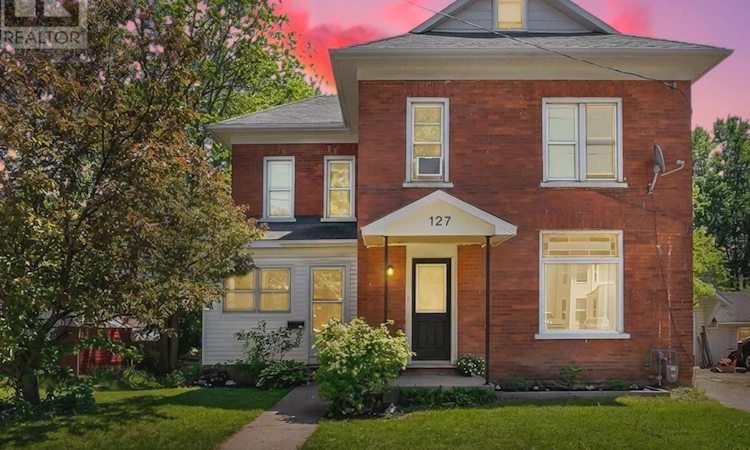 127 Brockville Street