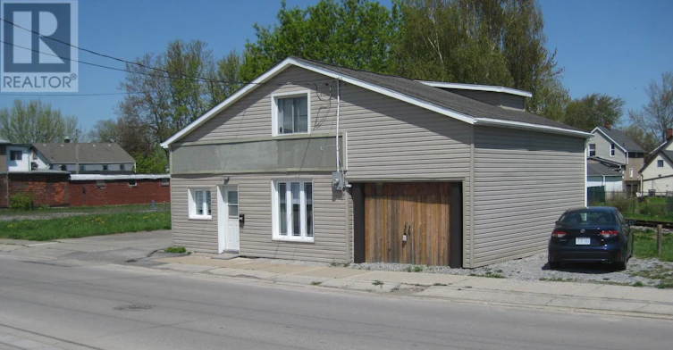104 Fraser Street, Port Colborne, ON, L3K 1E4 - 2