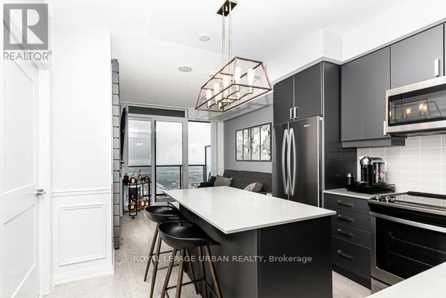 LPH16-7895 Jane Street, Vaughan, ON, L4K 2M7 - 2