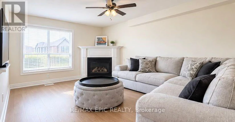38 Wyndham Circle, Georgina, ON, L0E 1R0 - 2