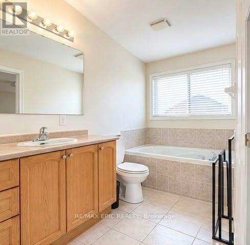 38 Wyndham Circle, Georgina, ON, L0E 1R0 - 7