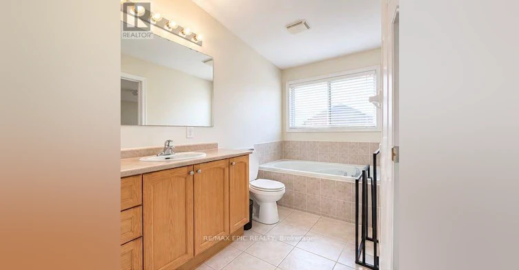 38 Wyndham Circle, Georgina, ON, L0E 1R0 - 7